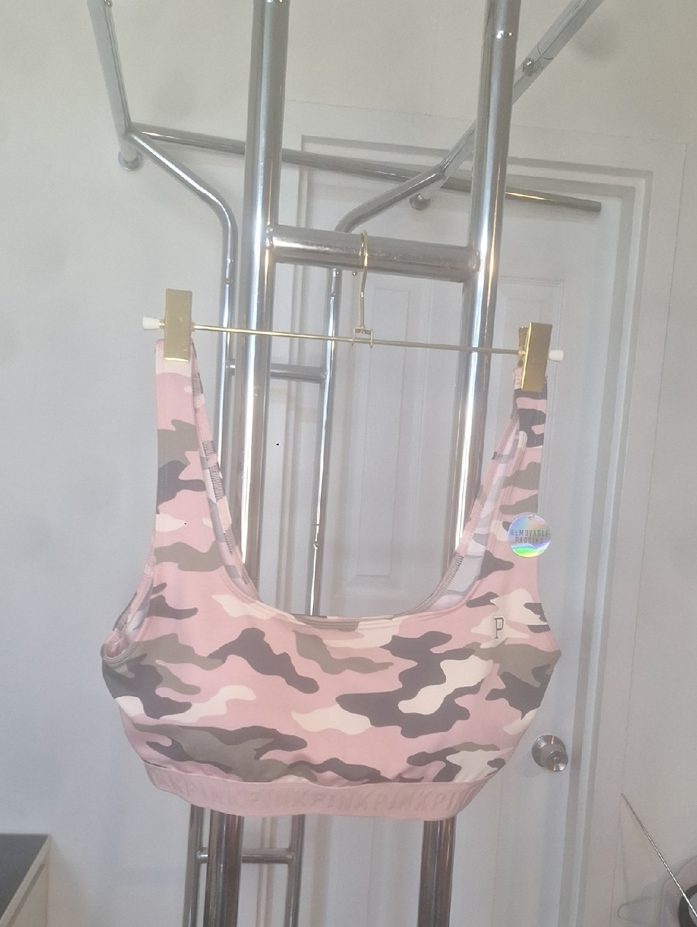 PINK Victoria’s Secret Ultimate Lightly Lined Sports Camo Bra